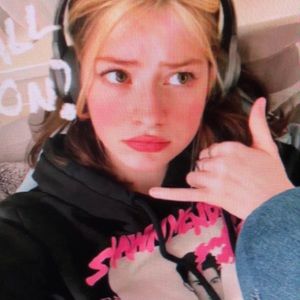 Meet your Posher, Yvette